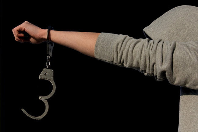 English speaking defence lawyer Narbonne